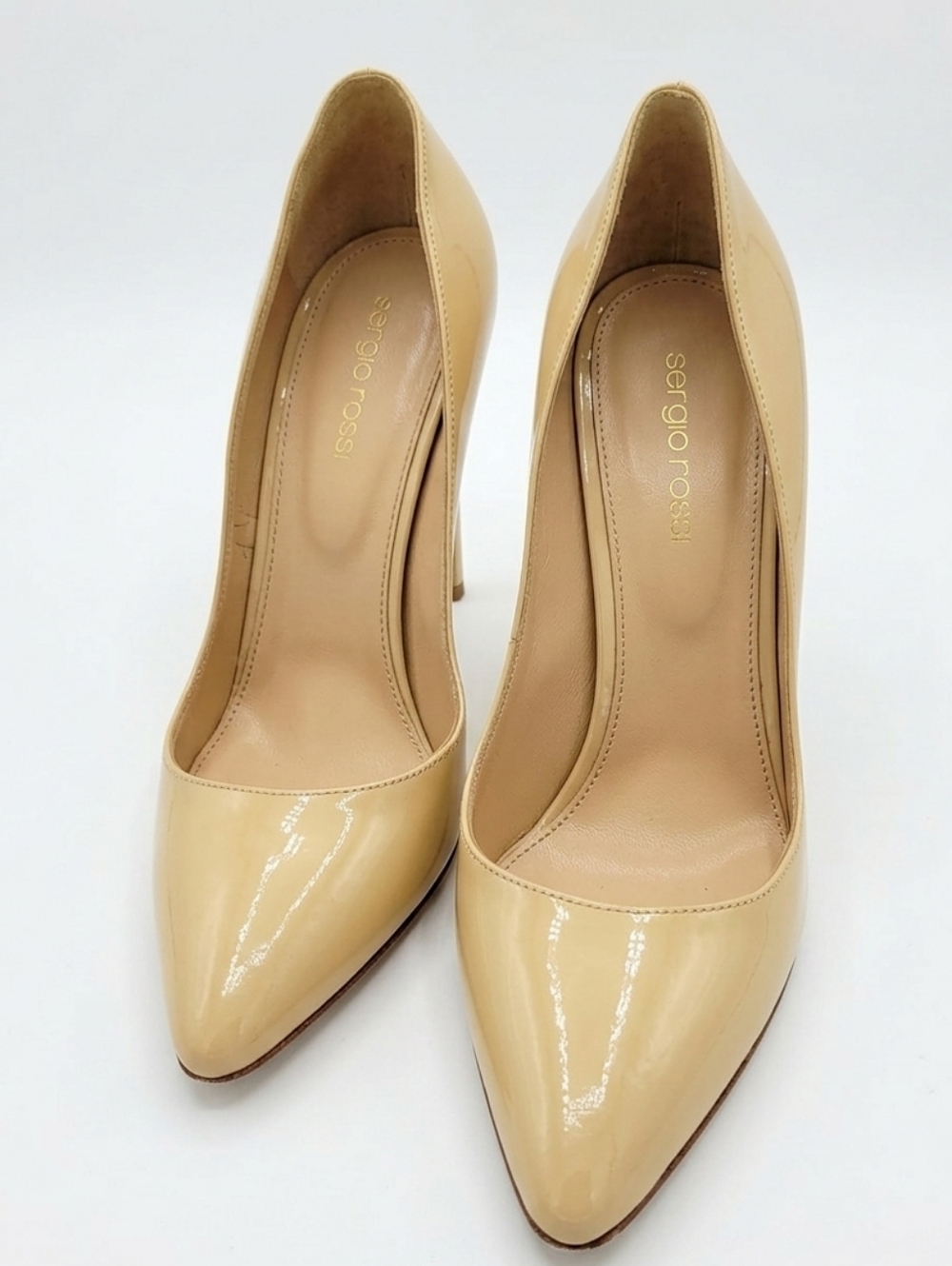 SERGIO ROSSI Godiva Stiletto Heel Pointy Toe Pumps Nude Tan Patent Leather 39  9